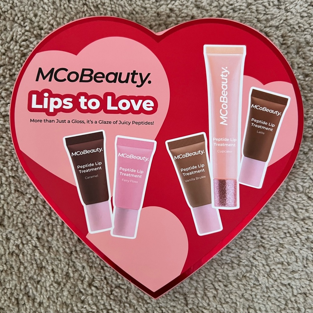 MCoBeauty Lips to Love peptide lip treatment lip gloss gift set - 5 tubes